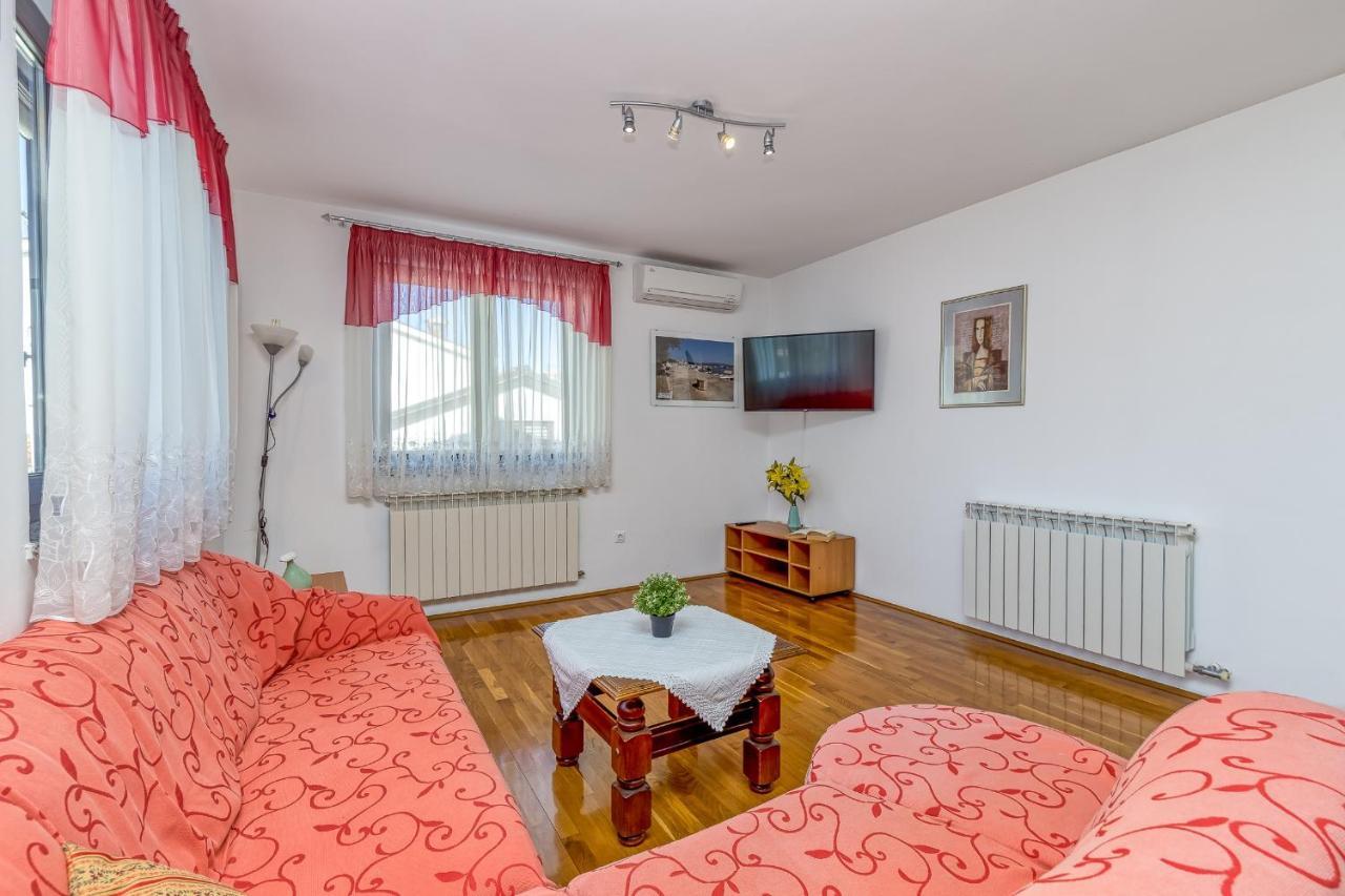 Apartment Complex Silva Ρόβινι Εξωτερικό φωτογραφία