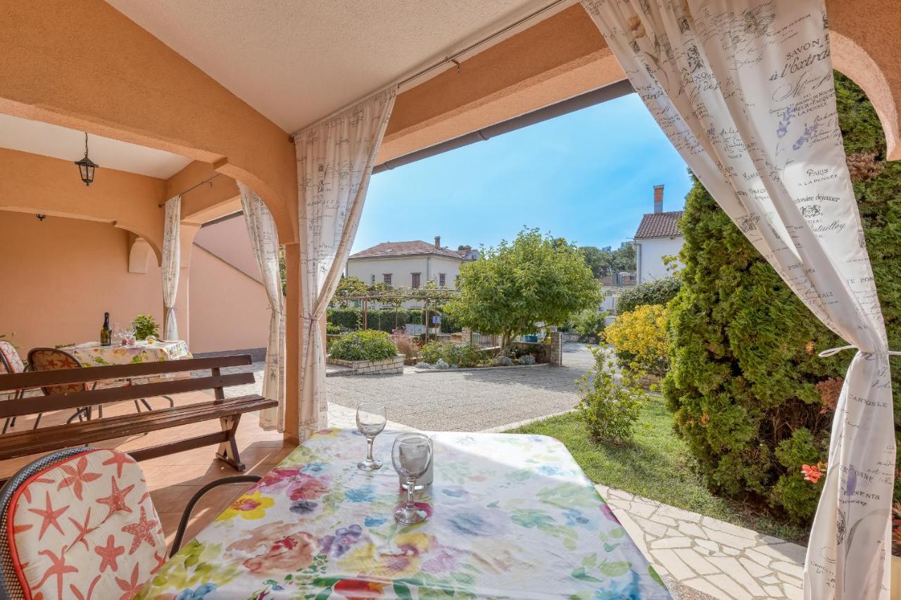 Apartment Complex Silva Ρόβινι Εξωτερικό φωτογραφία