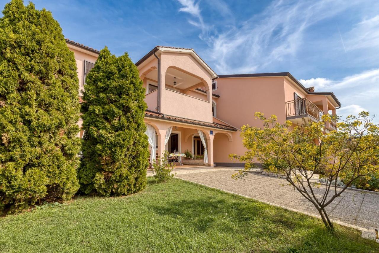 Apartment Complex Silva Ρόβινι Εξωτερικό φωτογραφία
