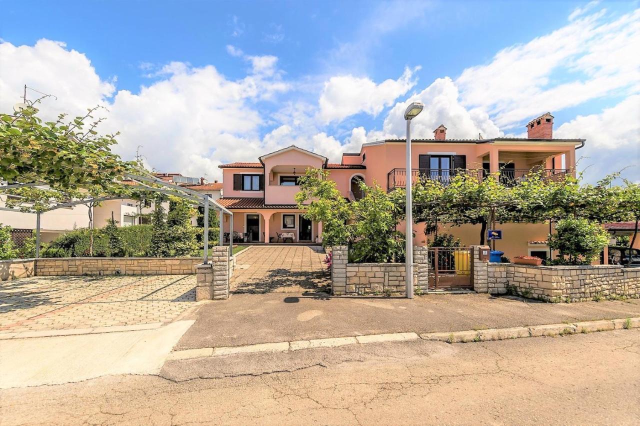 Apartment Complex Silva Ρόβινι Εξωτερικό φωτογραφία